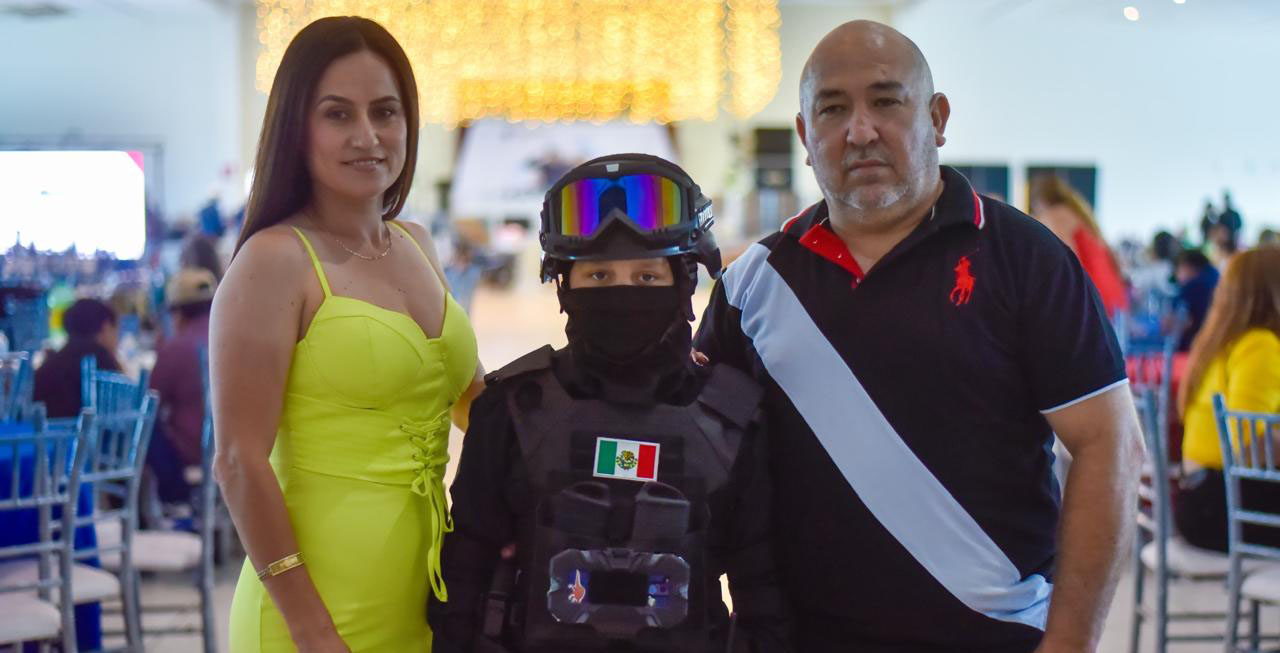 Alcalde Antonio Menéndez anuncia aumento salarial del 8% para policías de Ahome